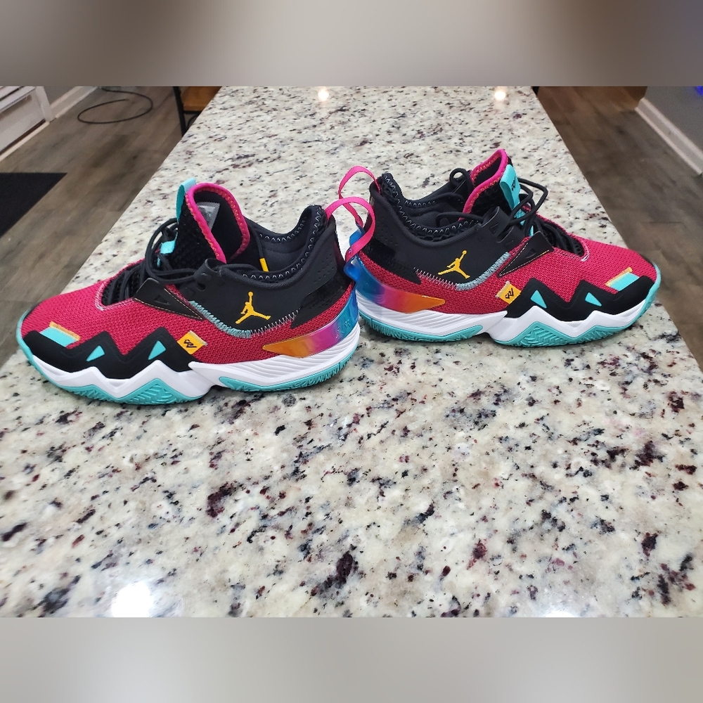 Jordan One Take !EXCELLENT CONDITION!